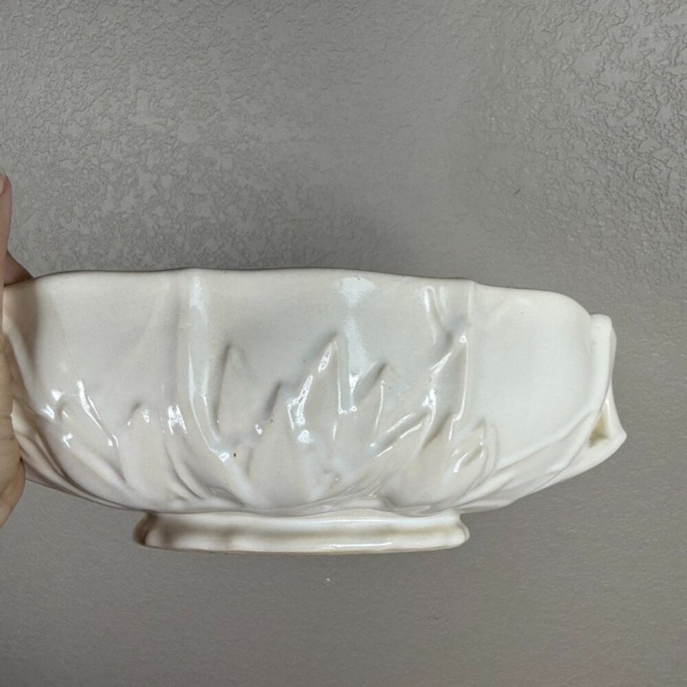 White‎ Vintage Planter